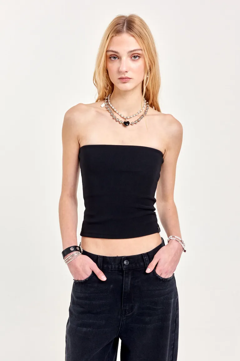 Top sin tirantes de diseño ajustado y elegante de 47 Street en Tops para argentina