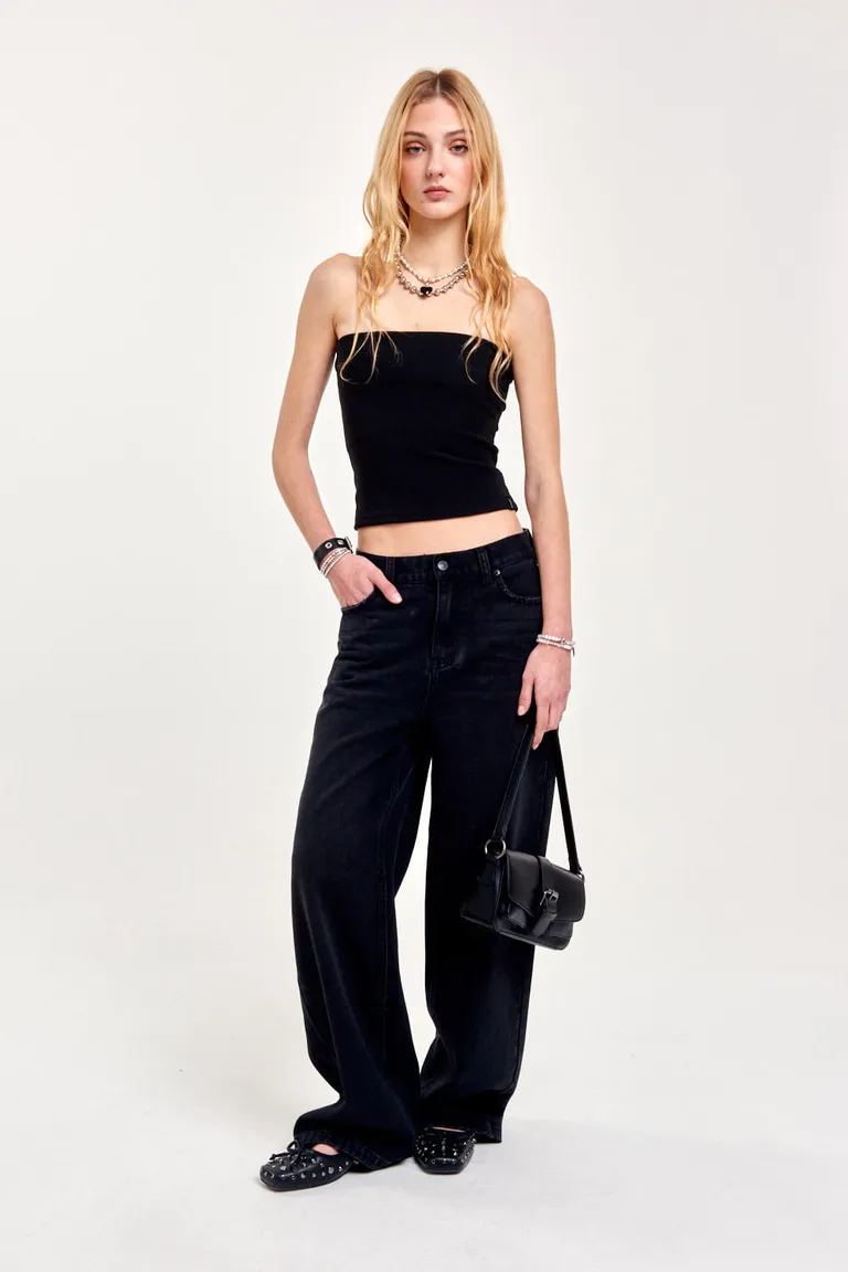 Top sin tirantes de diseño ajustado y elegante de 47 Street en Tops para argentina