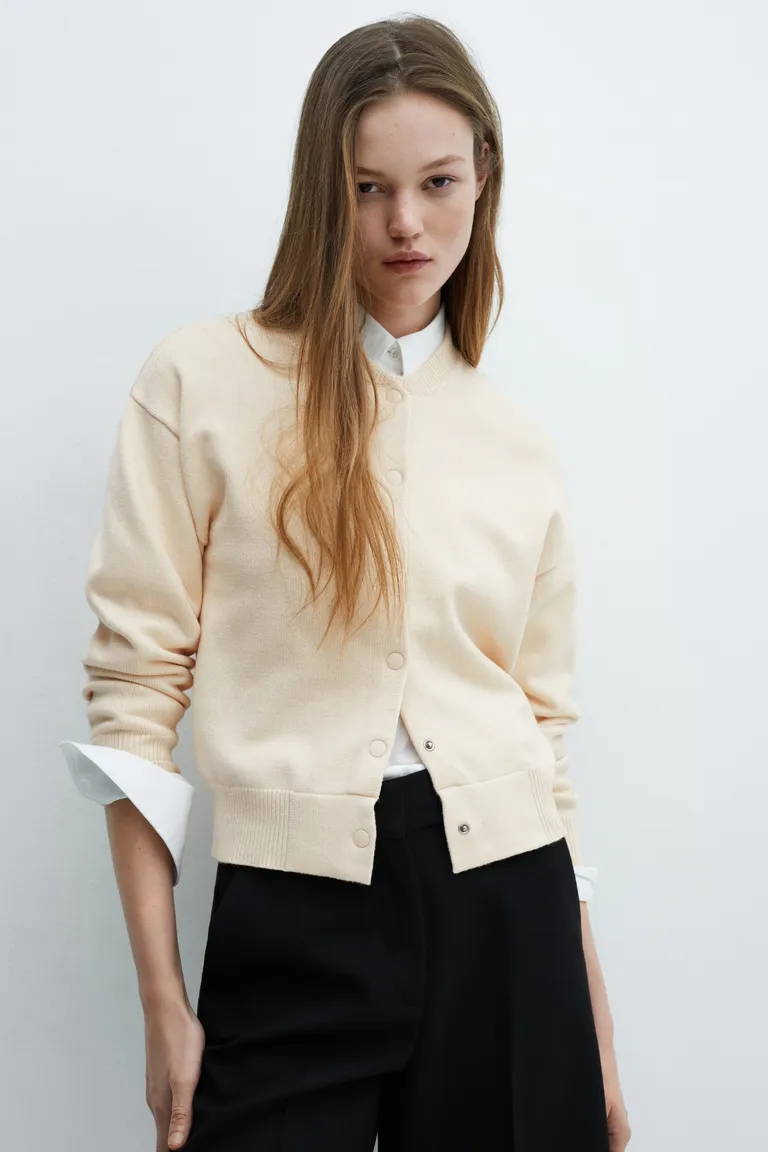 Chaqueta punto con botones de Mango en Chaquetas para argentina