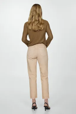 Jeans mom tiro alto de Mango en Pantalones para argentina