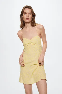 Vestido estampado con tirantes de Mango en Vestidos para argentina