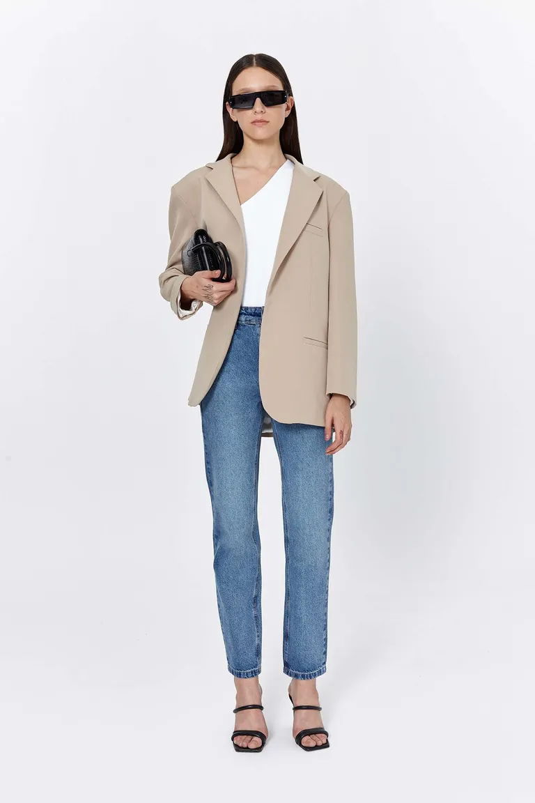 Body de un hombro con escote pronunciado en la espalda de Naíma en Bodies para argentina