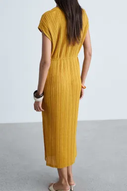 Vestido plisado cinturón de Mango en Vestidos para argentina
