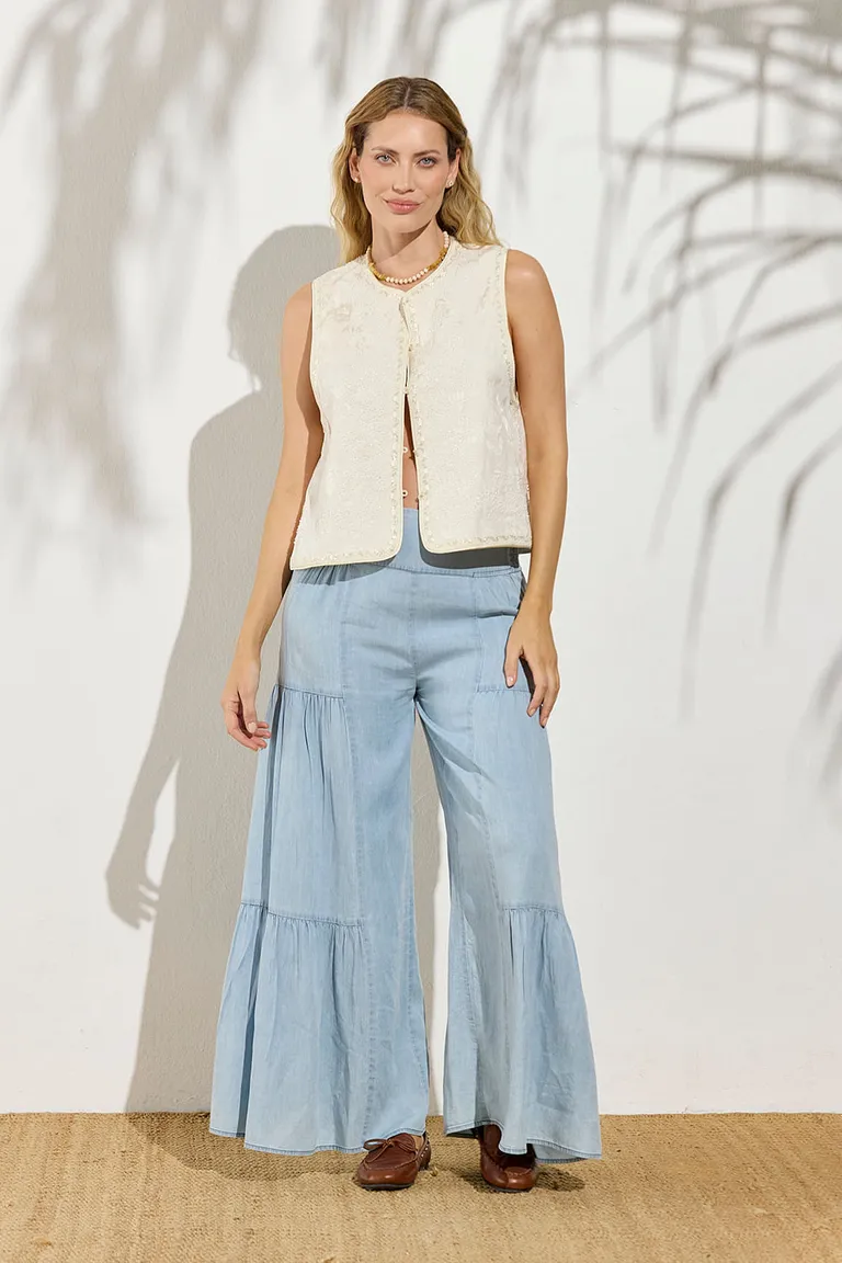 Chaleco bordado de detalles delicados y acabado en puntilla de Indiastyle en Chalecos para argentina