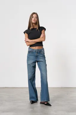 Jean denim paige ancho de Magda en Pantalones para argentina