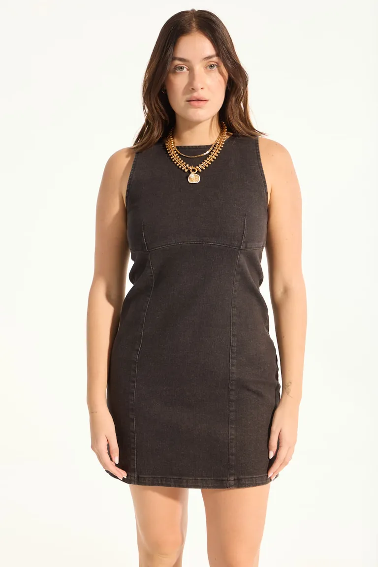 Vestido de denim negro entallado de escote redondo y largo sobre la rodilla de Portsaid en Vestidos para argentina