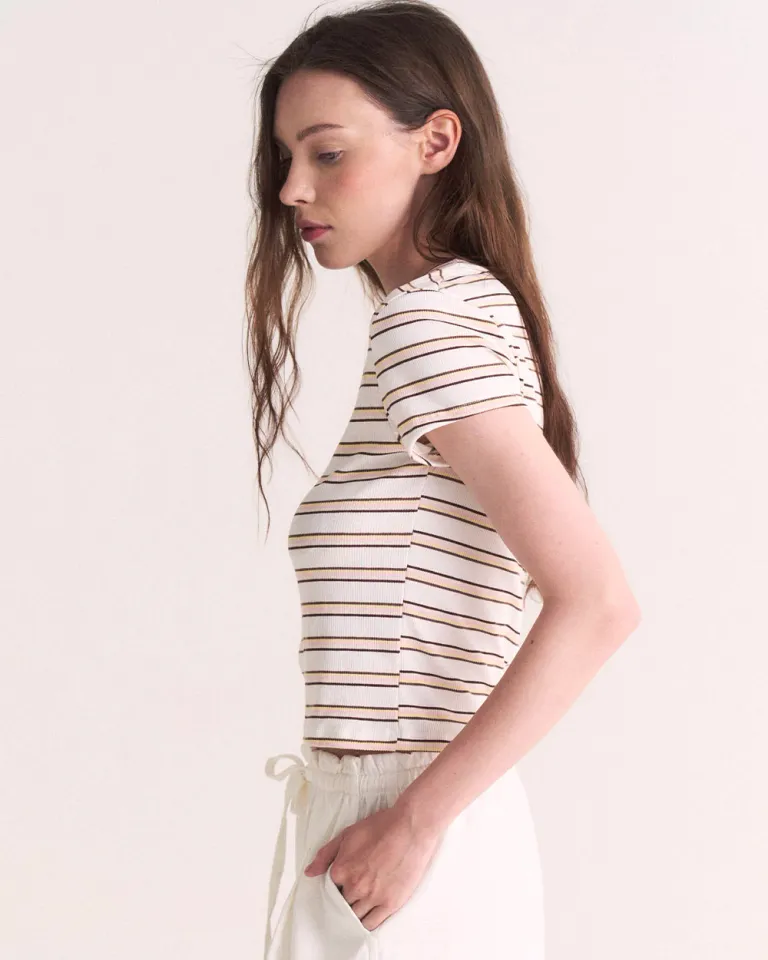 Remera de rayas en tonos neutros para mujer de Sky en Remeras para argentina