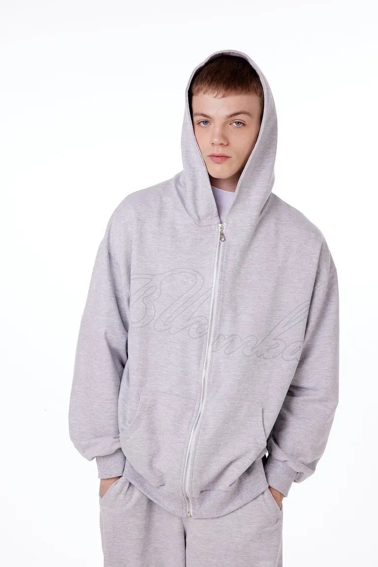 Hoodie gris de diseño minimalista y práctico para mujer de Black Mamba en Buzos y Sweaters para argentina