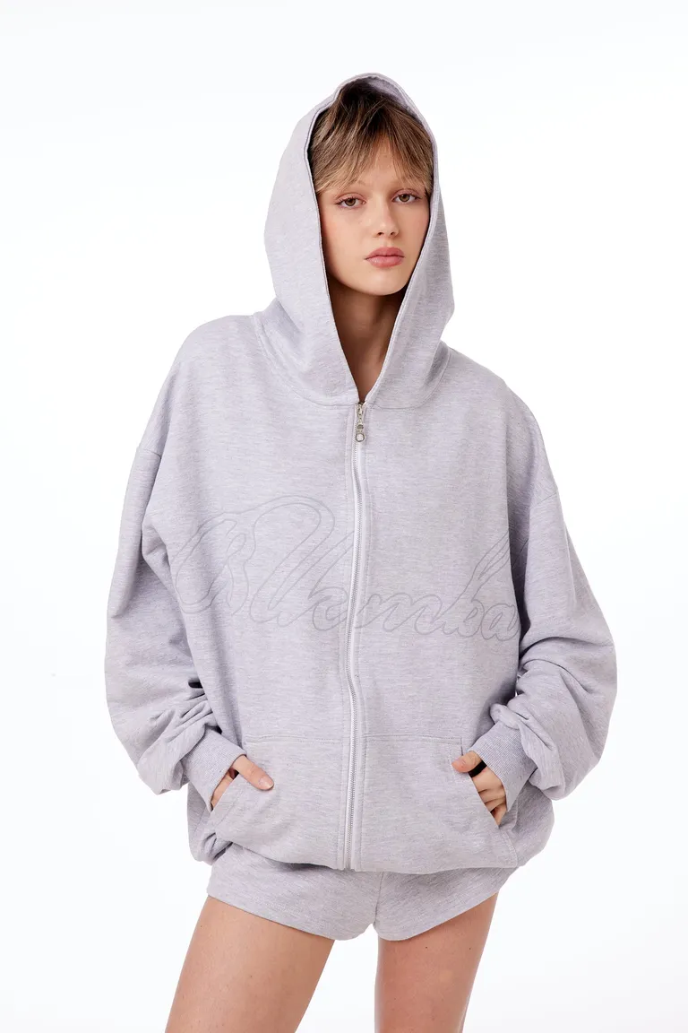 Hoodie gris de diseño minimalista y práctico para mujer de Black Mamba en Buzos y Sweaters para argentina