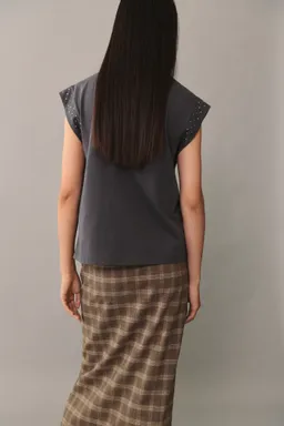 Musculosa tachuelas de Mango en Remeras para argentina