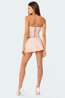Mini falda pantalón karmen plisada de Edikted en Shorts para argentina
