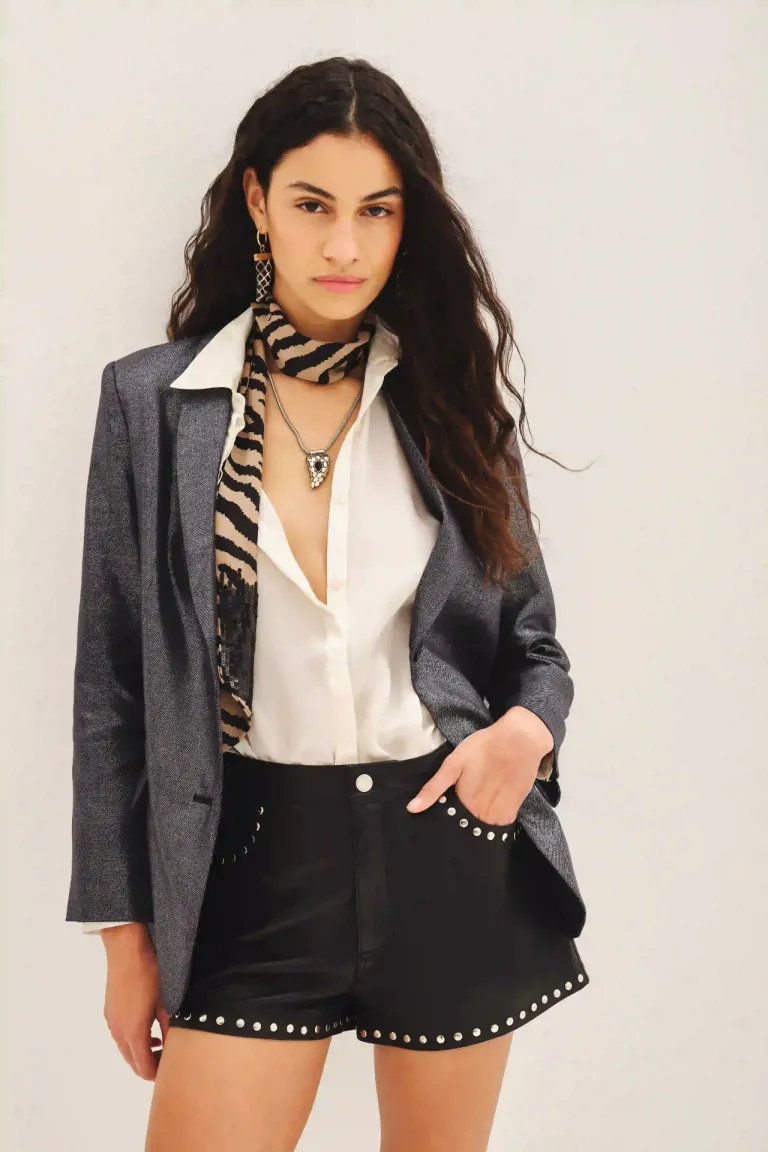 Blazer de corte sastre con solapa y bolsillos delanteros de Rapsodia en Blazers para argentina