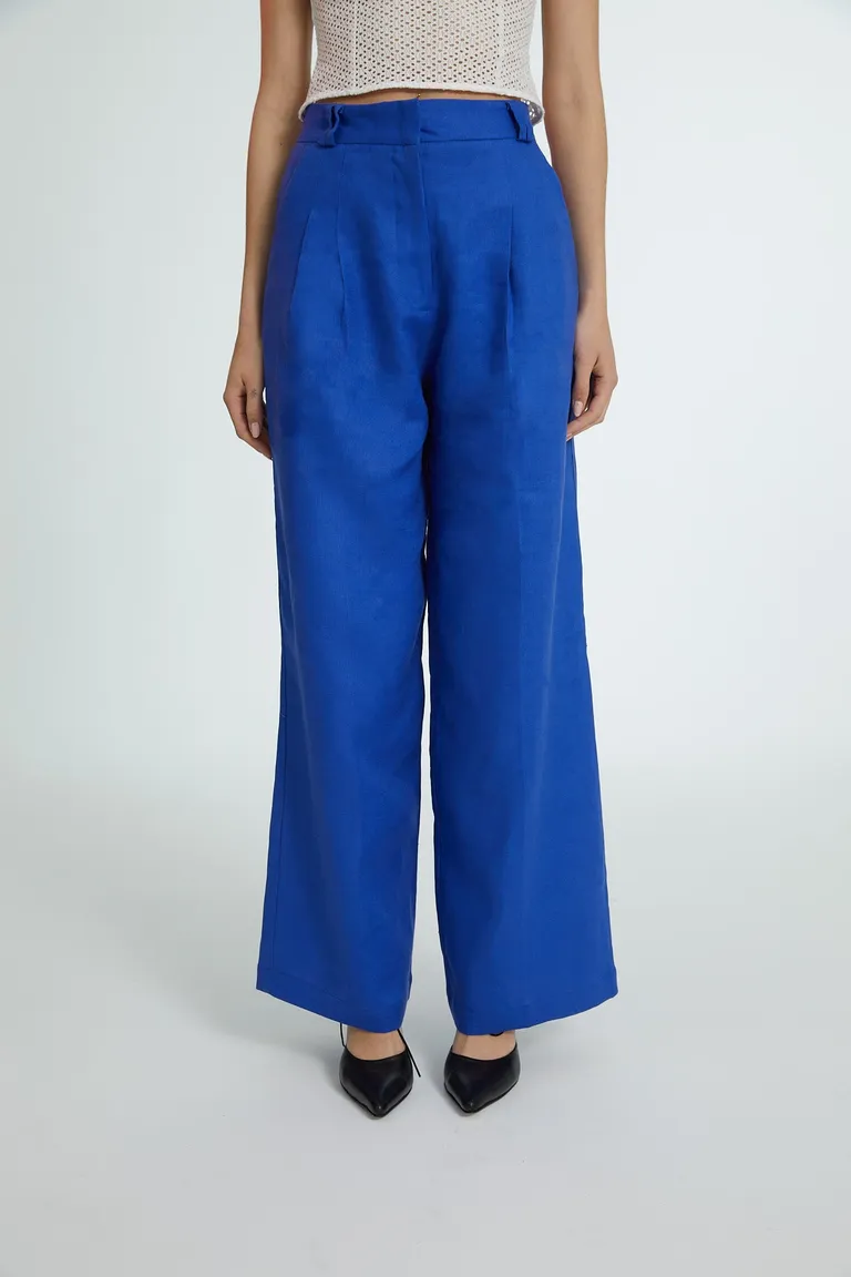 Pantalón ancho de corte recto en color azul intenso de Naíma en Pantalones para argentina