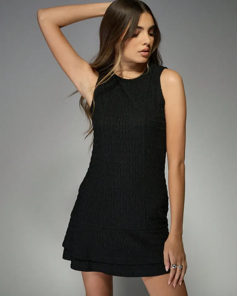 Vestido corto volantes escalonados de Missguided en Vestidos para argentina