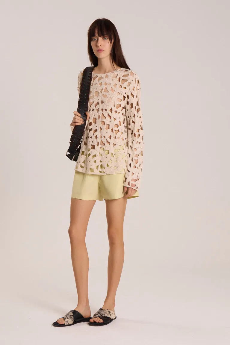 Shorts verdes elegantes con bordado en tela de algodón de Maria Cher en Shorts para argentina