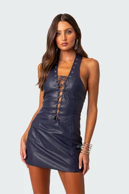 Minivestido cuero sintético fiia de Edikted en Vestidos para argentina