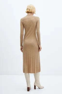 Vestido canalé cuello perkins de Mango en Vestidos para argentina