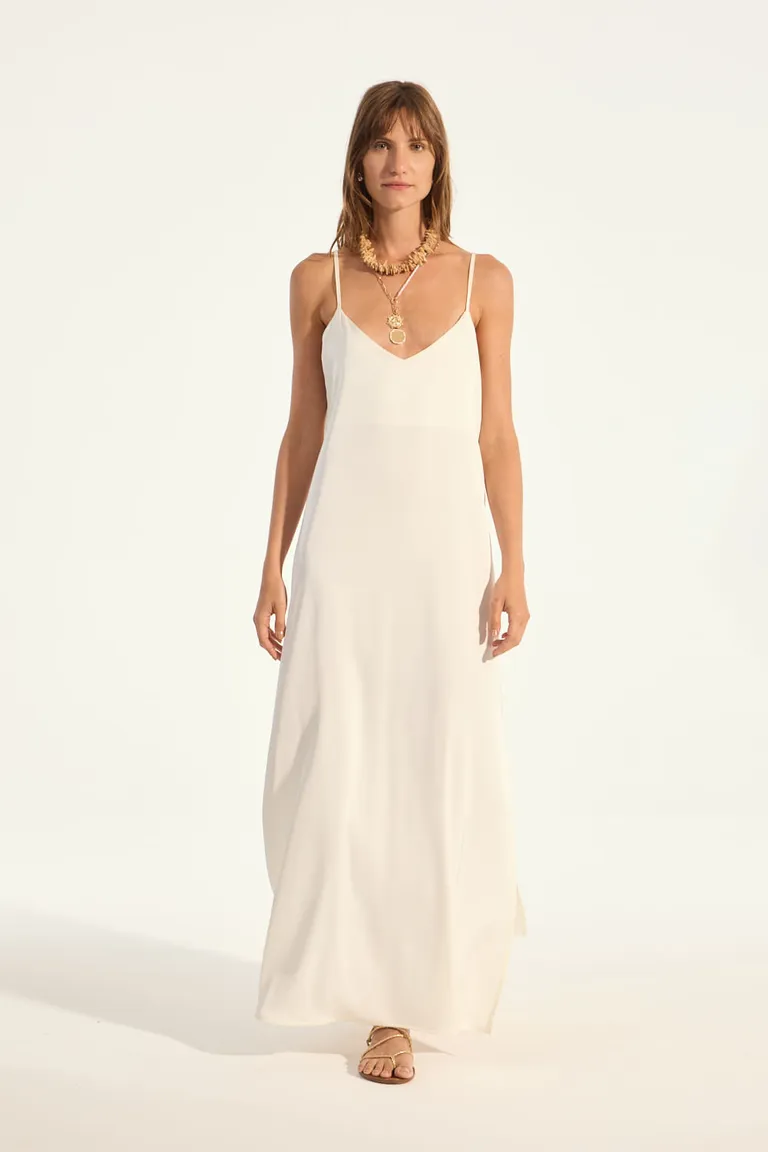 Vestido de satén de estilo lencero con escote en V profundo y aberturas laterales amplias de Portsaid en Vestidos para argentina