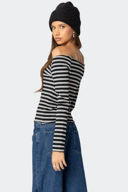 Top rayado off shoulder nelligan de Edikted en Tops para argentina