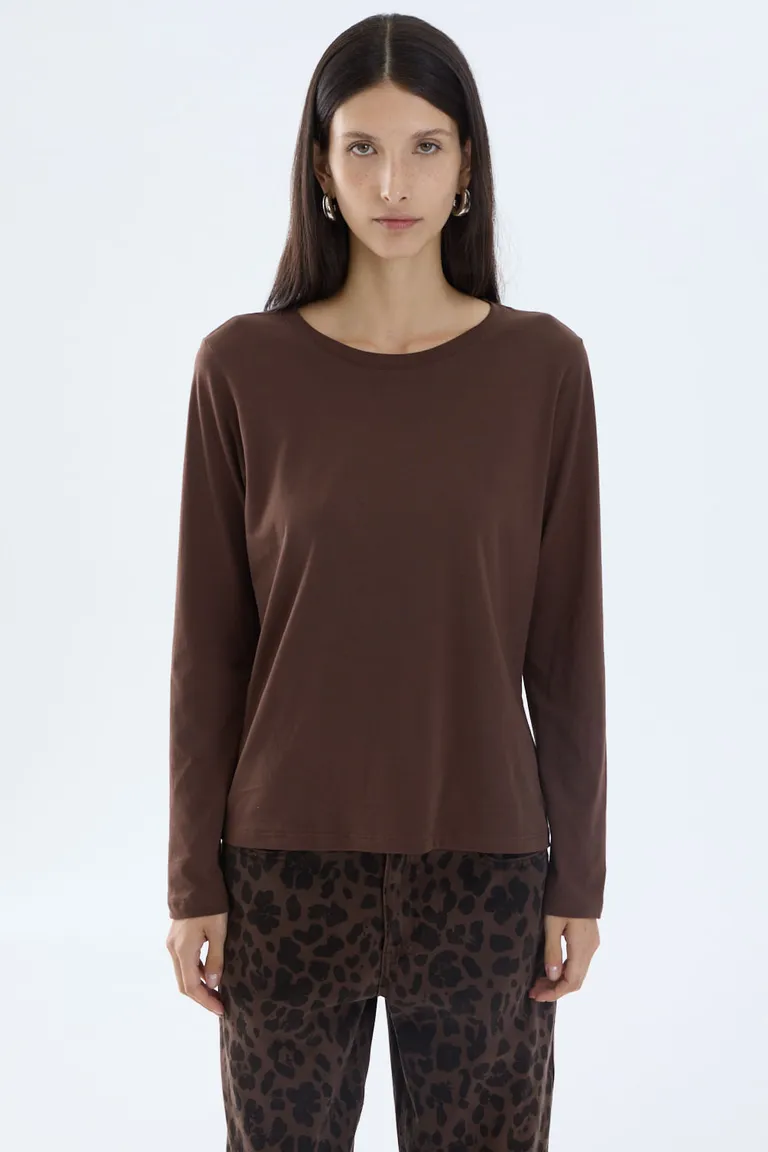 Remera de calce regular con mangas largas y cuello redondo para uso diario de Portsaid en Remeras para argentina