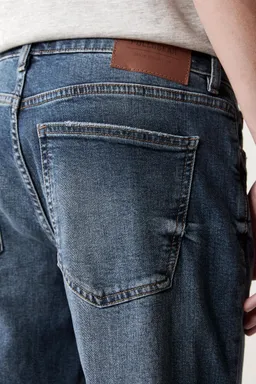Jeans slim fit de Pull&Bear en Pantalones para argentina