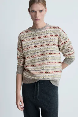 Jersey punto geométrico de Mango en Buzos y Sweaters para argentina