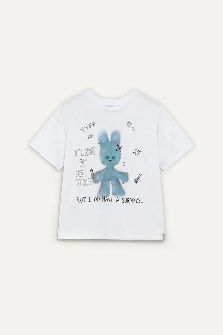 Remera de algodón con diseño estampado de un personaje encantador de 47 Street en Remeras para argentina