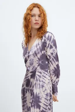 Vestido satén tiedye de Mango en Vestidos para argentina