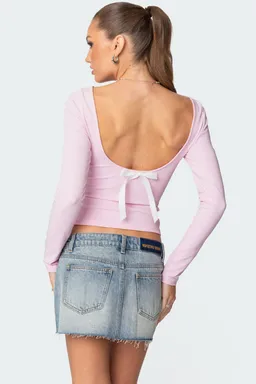 Top nila cuello barco descubierto de Edikted en Tops para argentina