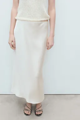 Falda midi satinada de Mango en Faldas para argentina