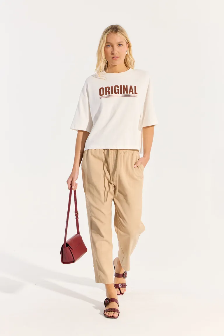 Remera blanca con detalle de estampado en el frente para mujer de Portsaid en Remeras para argentina