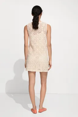 Vestido crochet con flores de Mango en Vestidos para argentina