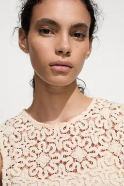 Vestido crochet con flores de Mango en Vestidos para argentina