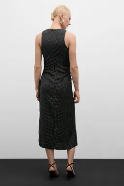 Vestido lunares fruncido lateral de Mango en Vestidos para argentina