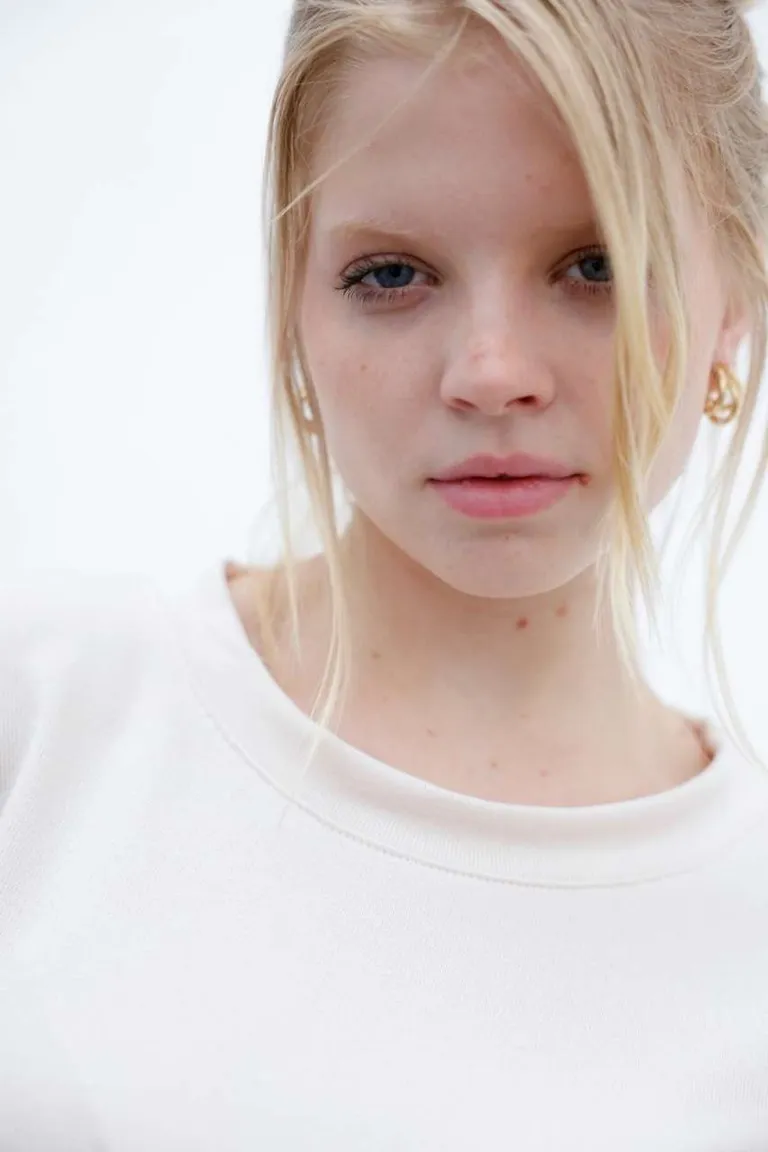 Blusa Elegante con Tajo de Hesed en Blusas para argentina