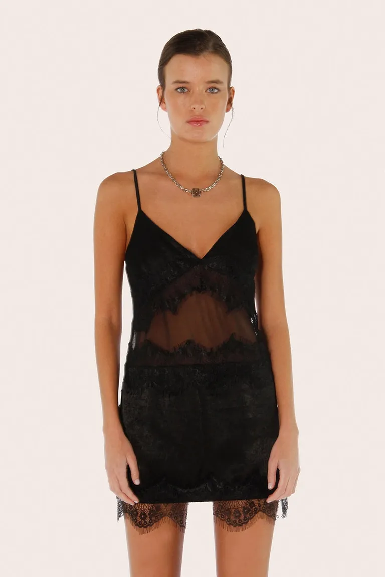 Vestido de seda y mesh negro con escote en V y espalda baja de Sofia Sarkany en Vestidos para argentina