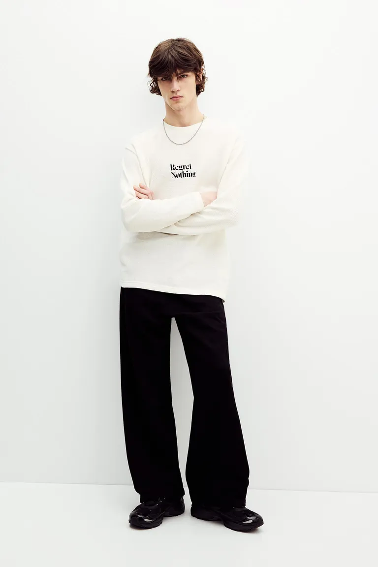Buzo regret nothing de Pull&Bear en Buzos y Sweaters para argentina