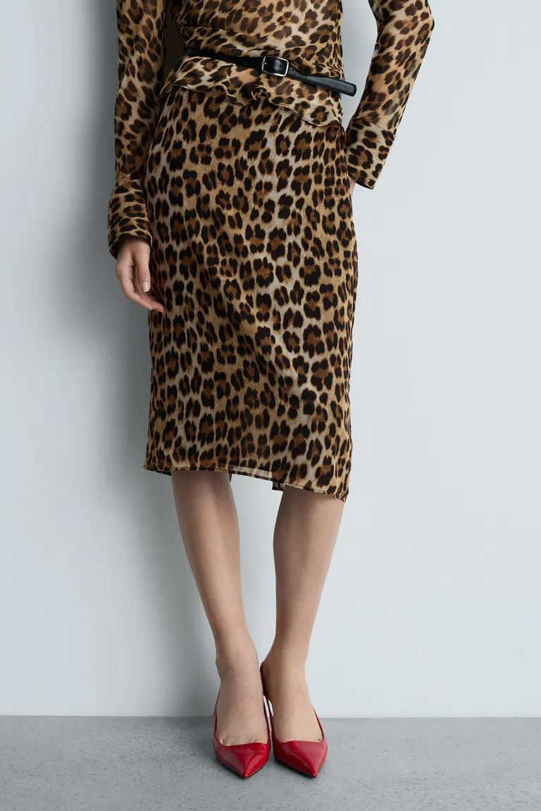Falda midi leopardo de Mango en Faldas para argentina