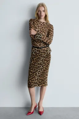 Falda midi leopardo de Mango en Faldas para argentina