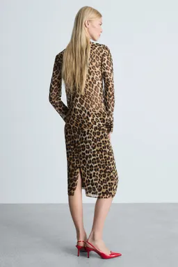 Falda midi leopardo de Mango en Faldas para argentina