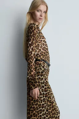Falda midi leopardo de Mango en Faldas para argentina