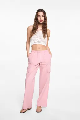 Pantalón cargo fluido de Mango Teen en Pantalones para argentina