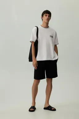 Remera con bordados de Lefties en Remeras y Polos para argentina