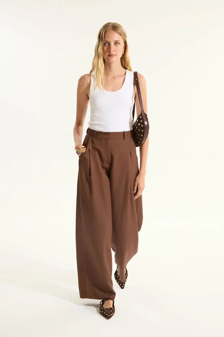 Pantalón ancho y cómodo de corte holgado en un elegante tono marrón de Portsaid en Pantalones para argentina
