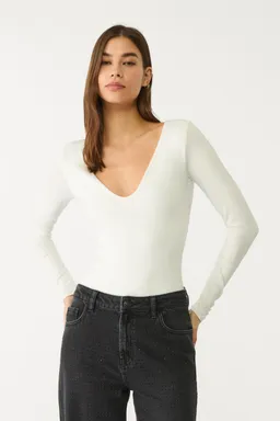 Body de poliamida escote v de Stradivarius en Bodies para argentina