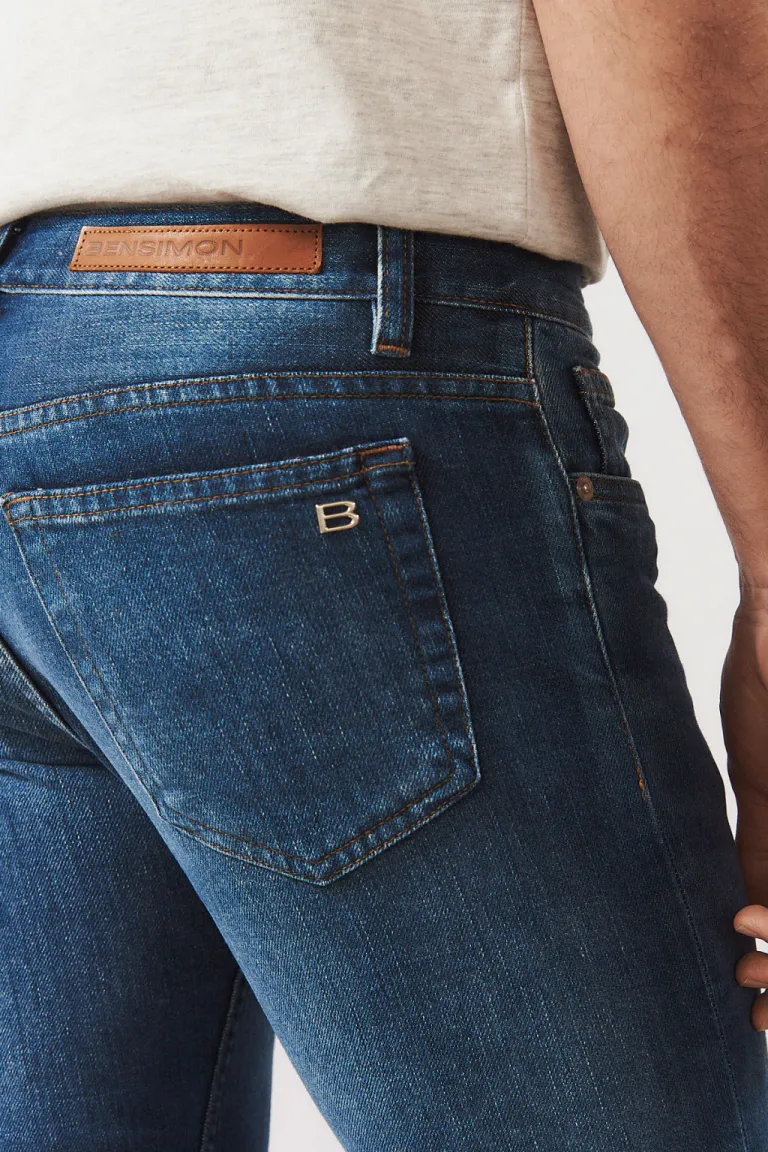 Pantalón de mezclilla de corte estándar, diseño resistente y moderno de Bensimon en Pantalones para argentina