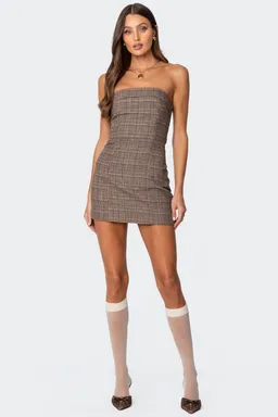 Mini vestido cuadros boss mode de Edikted en Vestidos para argentina