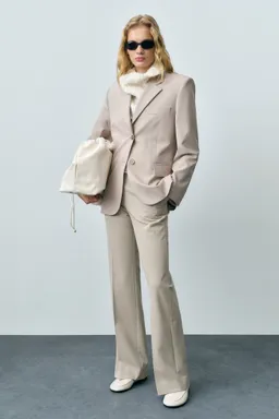 Blazer recta estructura de Mango en Blazers para argentina