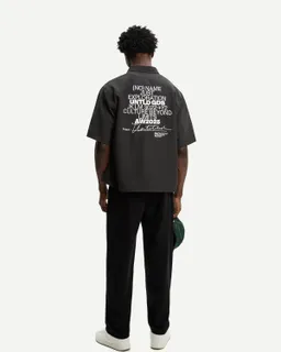 Camisa boxy bordada de Bershka en Camisas para argentina