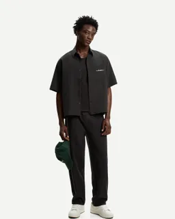Camisa boxy bordada de Bershka en Camisas para argentina